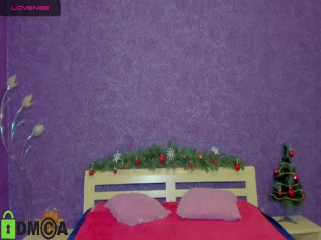Live sex webcam photo for KamillaKortes #271815896