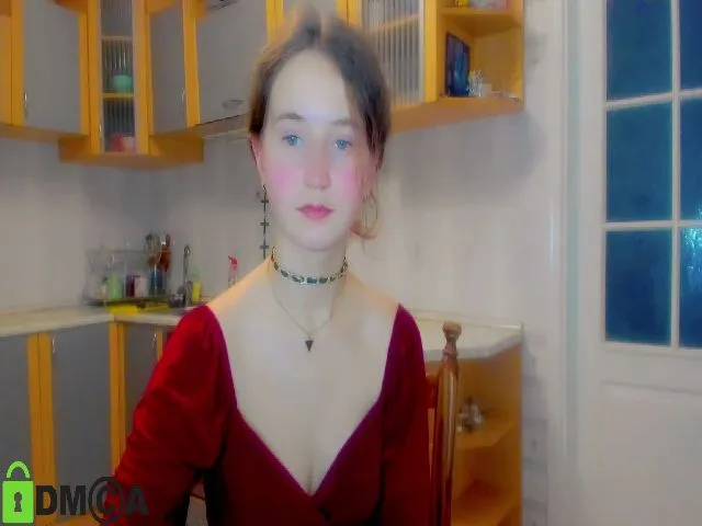 Live sex webcam photo for KamillaKortes #271901178