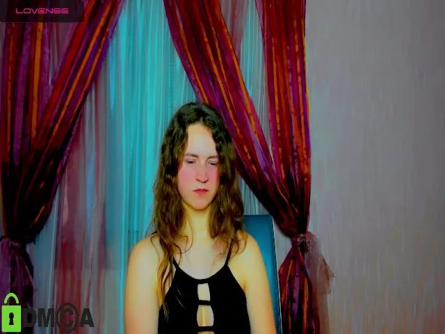 Live sex webcam photo for KamillaKortes #272395050
