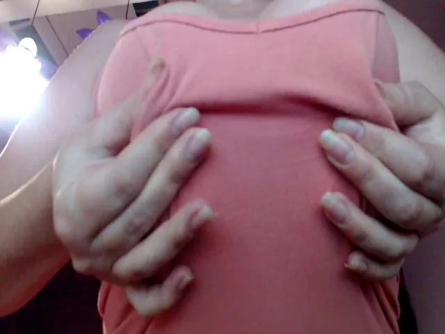 Live sex webcam photo for Kaprrice_W #271922225