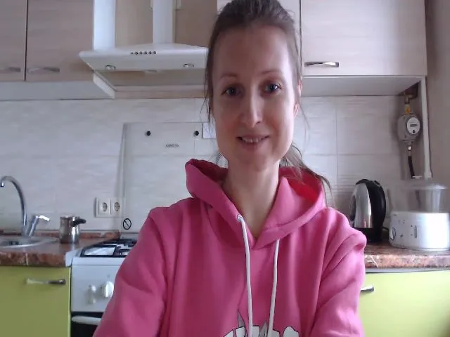 Live sex webcam photo for KaraHumble #271718654