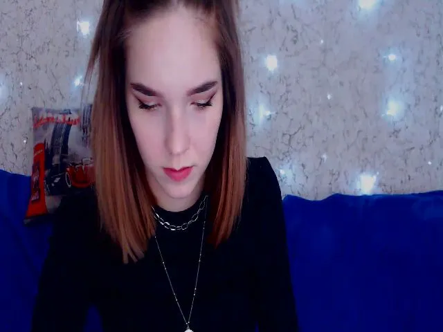 Live sex webcam photo for Karamember #271945007