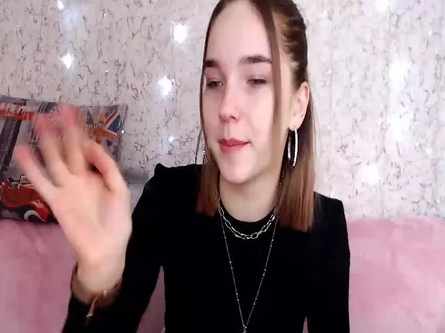 Live sex webcam photo for Karamember #271991152