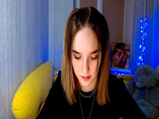 Live sex webcam photo for Karamember #272083715