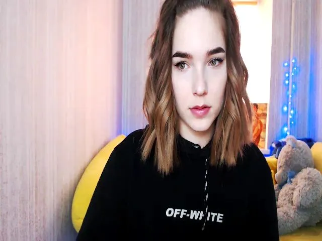 Live sex webcam photo for Karamember #272292398