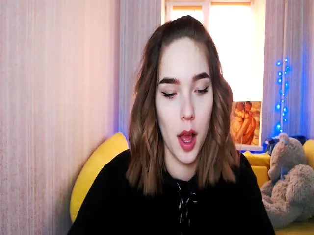 Live sex webcam photo for Karamember #272292464