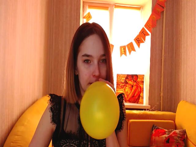 Live sex webcam photo for Karamember #272928563