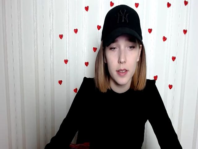 Live sex webcam photo for Karamember #272989227