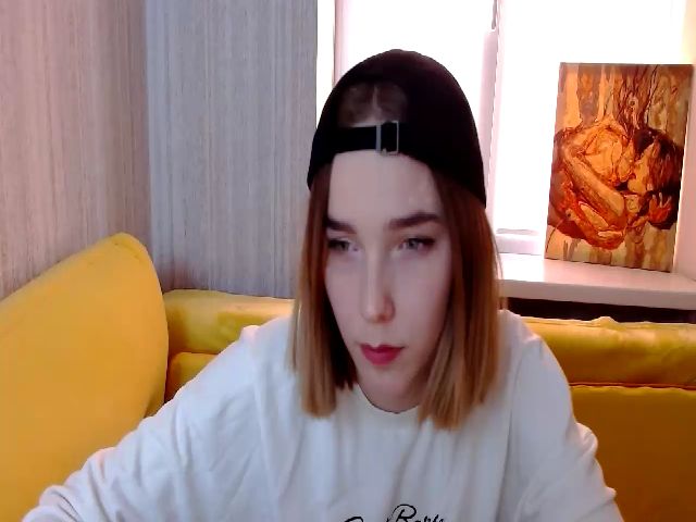 Live sex webcam photo for Karamember #273000244