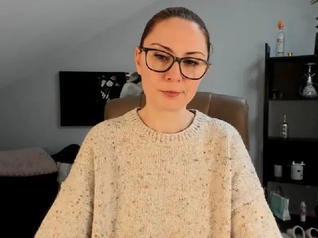 Live sex webcam photo for KarenLuvsLace #272278261