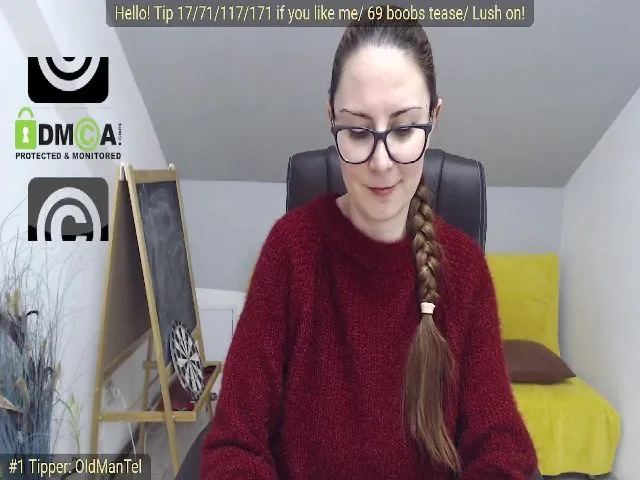 Live sex webcam photo for KarenLuvsLace #272785953