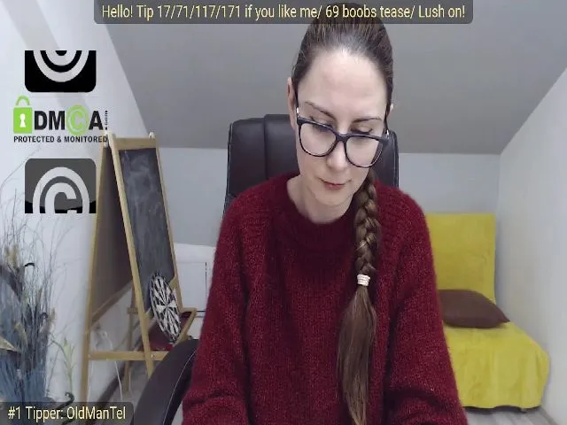 Live sex webcam photo for KarenLuvsLace #272787353