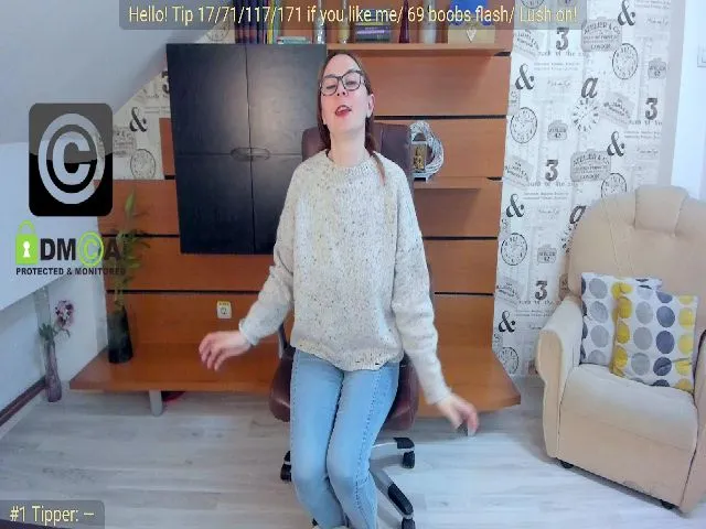 Live sex webcam photo for KarenLuvsLace #272865686
