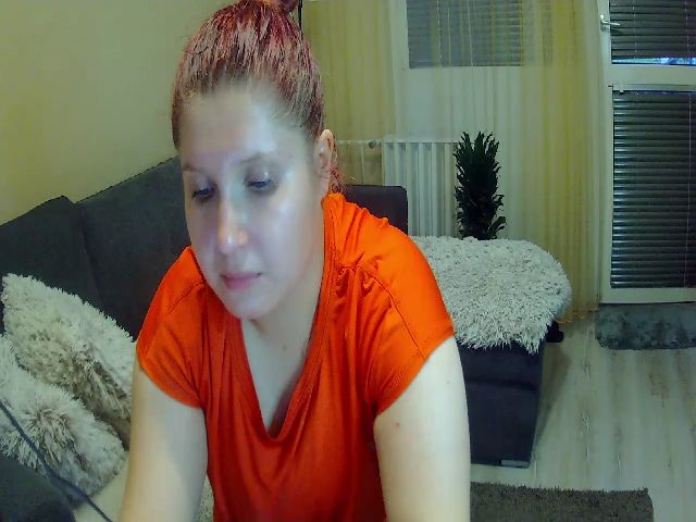 Live sex webcam photo for Karenmyers #273731409