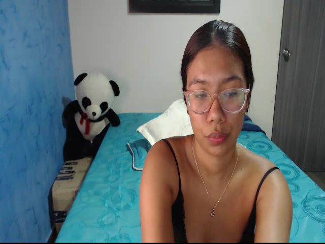 Live sex webcam photo for Kariana_02 #272569571