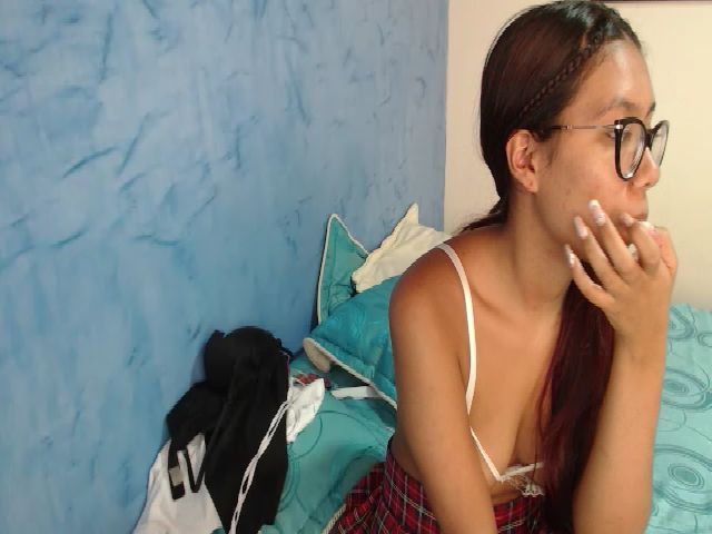 Live sex webcam photo for Kariana_02 #273264393