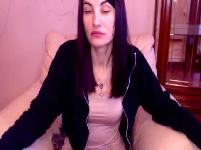 Live sex webcam photo for Karina7185 #272130972
