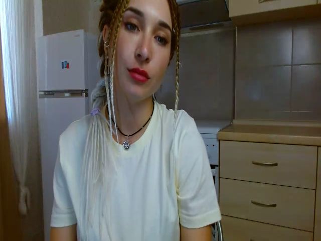 Live sex webcam photo for Karina_Em #273966734