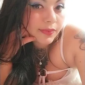 Live sex webcam photo for KarlaGreen