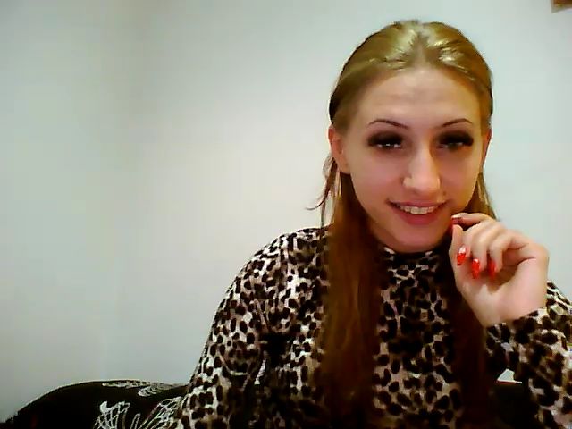 Live sex webcam photo for KarlaGuccy #271855944