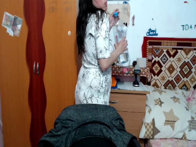 Live sex webcam photo for KarlaKey #273210912