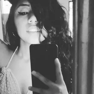 Live sex webcam photo for Karla_Stein19 #293418210