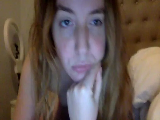 Live sex webcam photo for Karleemorgan #272019292