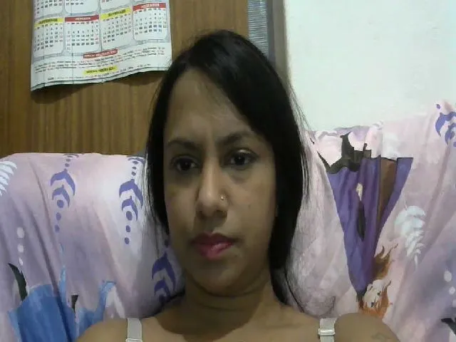 Live sex webcam photo for Karlista87 #272217555
