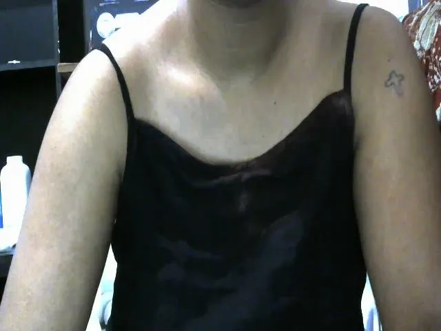 Live sex webcam photo for Karlista87 #272245124