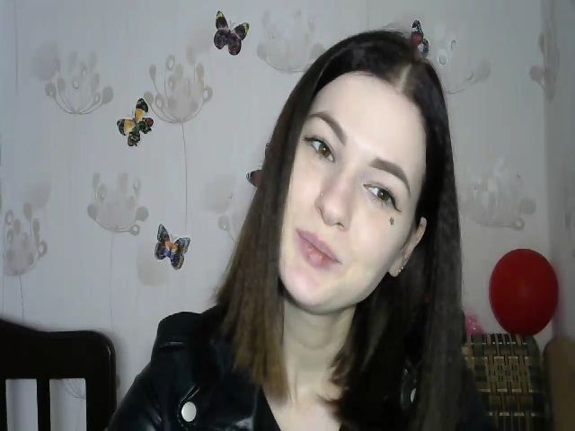 Live sex webcam photo for Karly_Lu #272790135