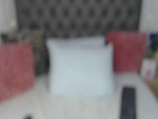 Live sex webcam photo for Karol_28p #272696044