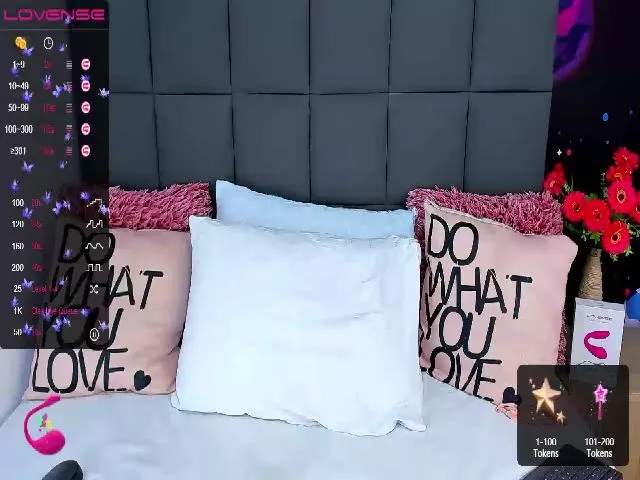 Live sex webcam photo for Karol_28p #273050598