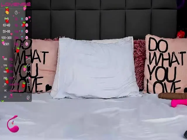 Live sex webcam photo for Karol_28p #273071186