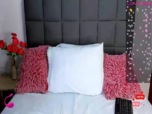 Live sex webcam photo for Karol_28p #273167737