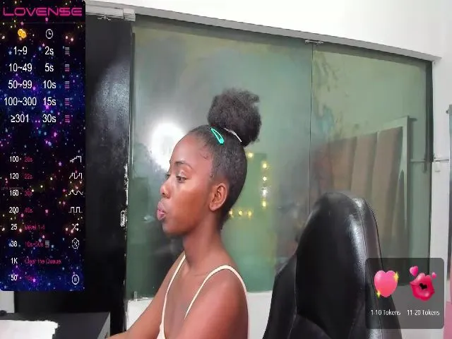 Live sex webcam photo for karol_ebony #274103739