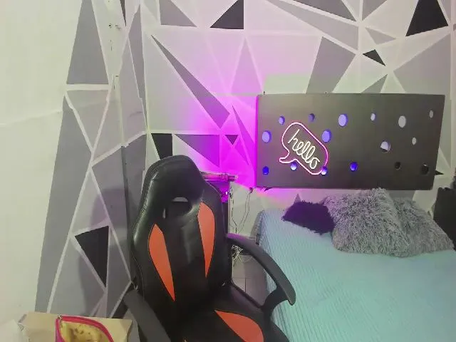 Live sex webcam photo for karol_ebony #274593554