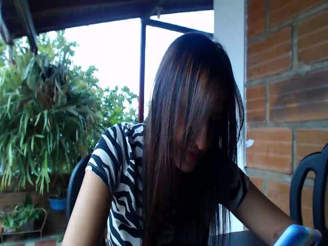 Live sex webcam photo for Karoline3 #272009304