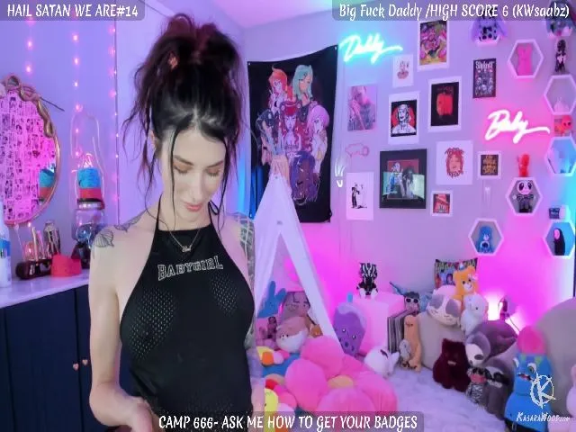 Live sex webcam photo for KasaraWood #273905676