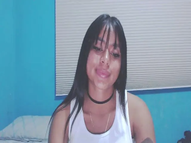 Live sex webcam photo for KatWorld #271703040