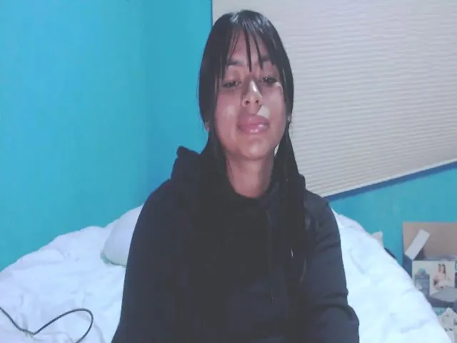 Live sex webcam photo for KatWorld #271901565