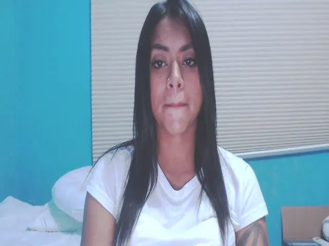 Live sex webcam photo for KatWorld #272088315