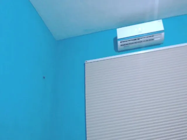 Live sex webcam photo for KatWorld #272184023