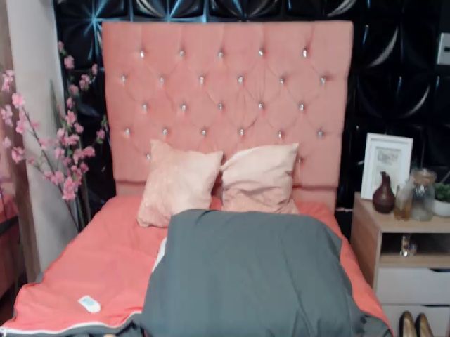 Live sex webcam photo for Kata_sweet #272833165