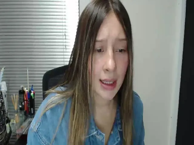 Live sex webcam photo for KataleyaSweet #272155285
