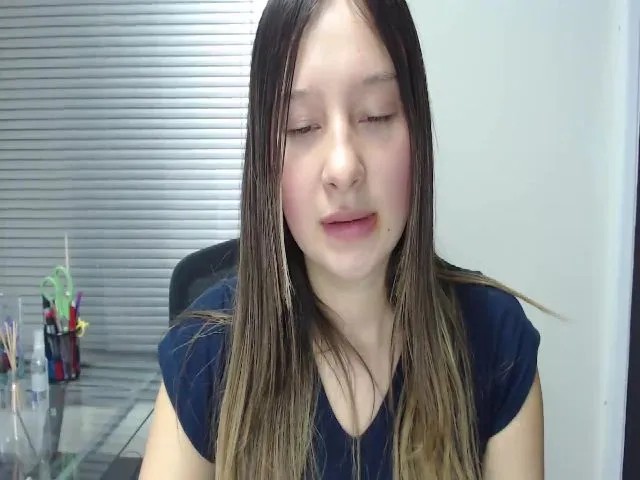 Live sex webcam photo for KataleyaSweet #272859900