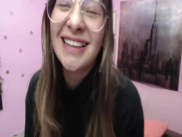 Live sex webcam photo for KataleyaSweet #273134435
