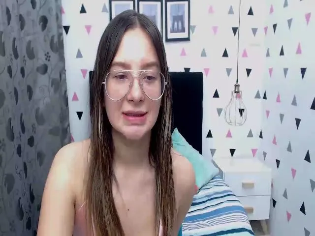 Live sex webcam photo for KataleyaSweet #273278161