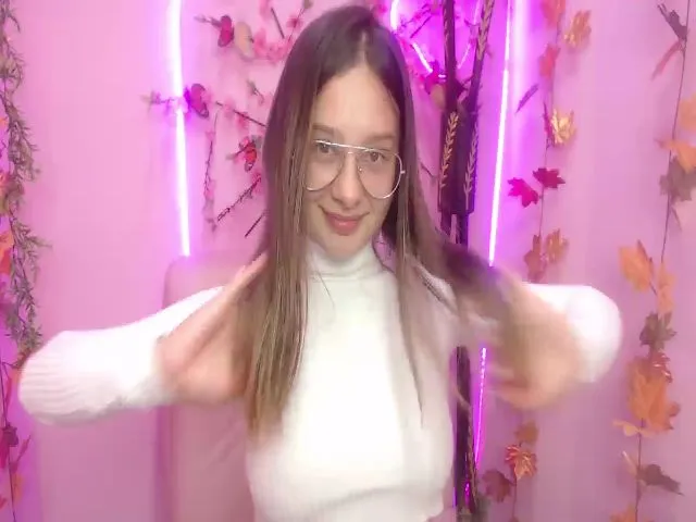 Live sex webcam photo for KataleyaSweet #273616333