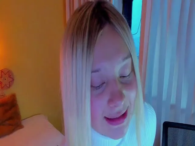 Live sex webcam photo for KataleyaSweet #274274334