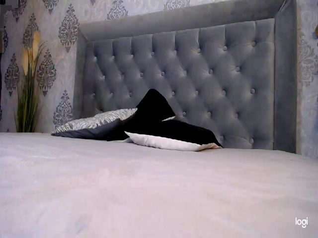 Live sex webcam photo for KateDevlyn #273048781